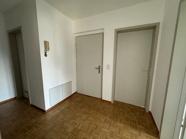 Appartamento 4.5 loc. in zona comoda vicinanza scuole a Giubiasco 13