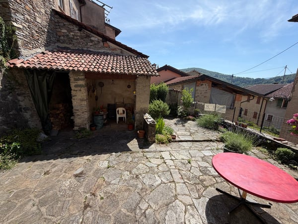 Grande casa da nucleo 4.5 loc. con giardino a Breno Alto Malcantone 7