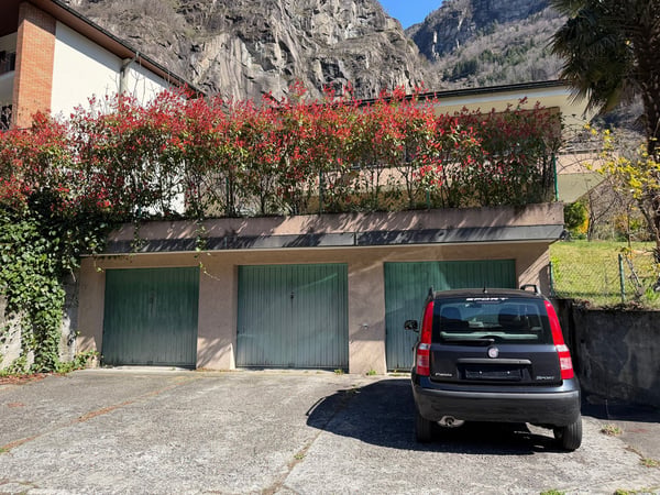 Casa bifamiliare 5.5 e 3.5 indipendente con giardino e box a Bodio 17