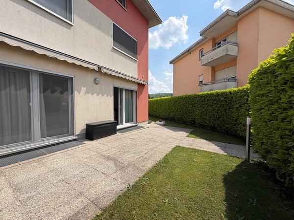 Grande casa monofamiliare 4.5 con giardino a Genestrerio posteggi inclusi 2