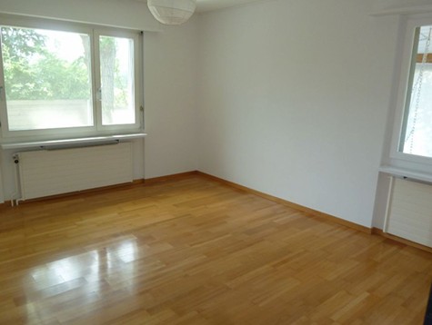 Gepflegtes 5½-Zimmer-Einfamilienhaus im Bungalowstil mit traumhafter Aussicht 13
