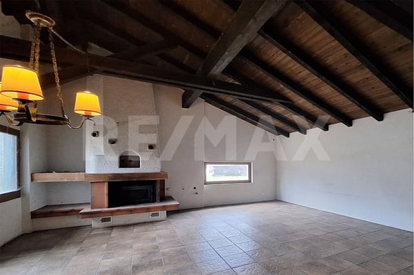 Renovierungsbedürftiges Schmuckstück in Top-Lage: Gestalten Sie Ihr Traumhaus 8