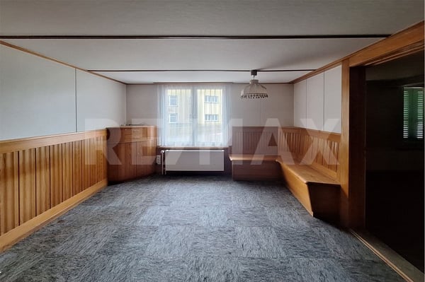 Renovierungsbedürftiges Schmuckstück in Top-Lage: Gestalten Sie Ihr Traumhaus 9