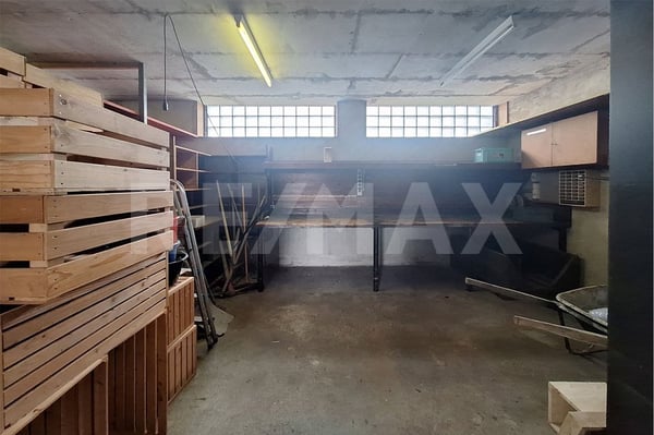 Renovierungsbedürftiges Schmuckstück in Top-Lage: Gestalten Sie Ihr Traumhaus 10