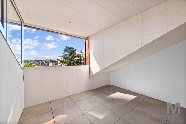 Appartement de 3.5 pièces en attique entièrement rénové 10