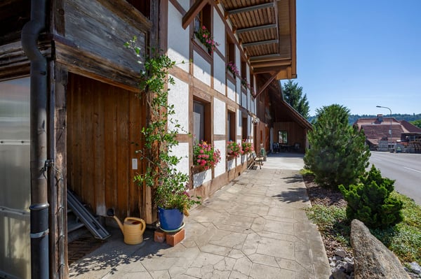 Bauernhaus mit fünf Mietwohnungen 6