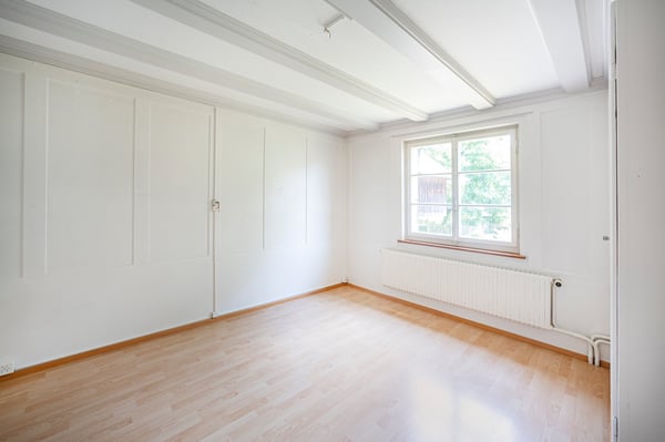 Stöckli mit 2 Wohnungen und grossem Garten 5