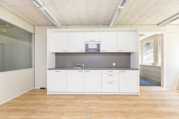 Büroräume - klimatisiert - mit Doppelböden - für IT- & Medtech-Unternehmen 6