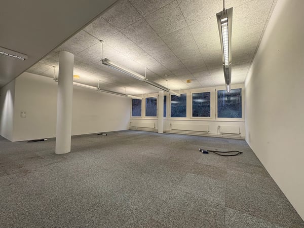 Büroräume - klimatisiert - mit Doppelböden - preiswert 8