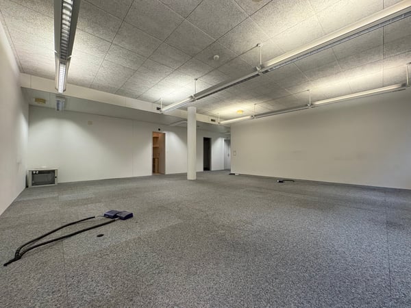 Büroräume - klimatisiert - mit Doppelböden - preiswert 13