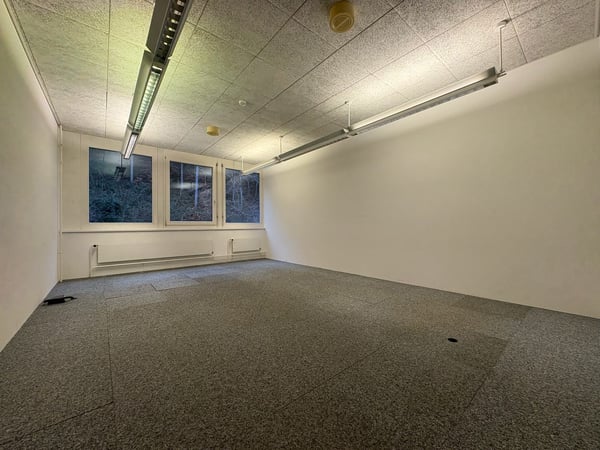 Büroräume - klimatisiert - mit Doppelböden - preiswert 7