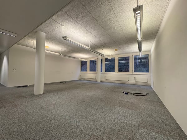 Büroräume - klimatisiert - mit Doppelböden - preiswert 11