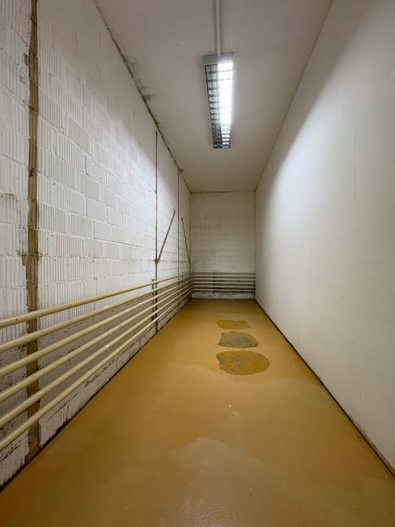 Gewerbefläche - nutzbar als Werkstatt, Ausstellung, Büro, Lager - nahe Autobahn 23