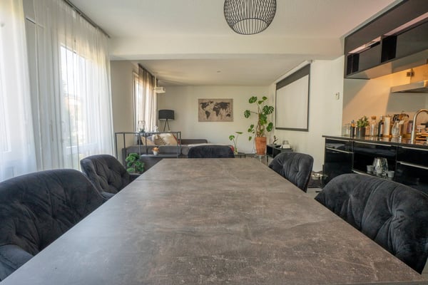 Raumwunder im ruhigen Quartier - Top Aussicht - Grosse Terrasse - Sitzplatz 3