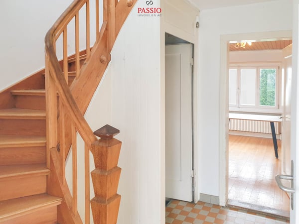 Grosses Grundstück von 1'380m² mit bestehendem Einfamilienhaus 3