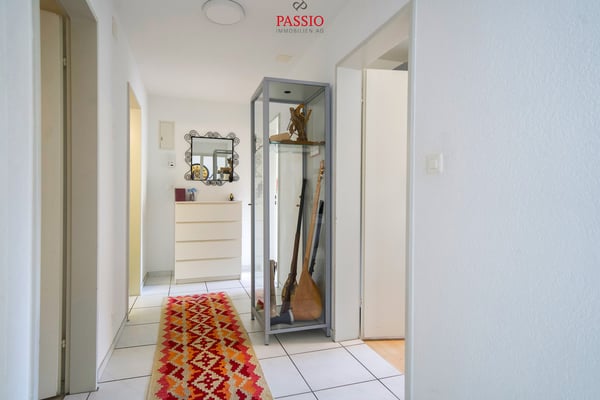 Grosszügige 1.5-Zimmer-Wohnung mit Weitblick und zwei Balkonen 9