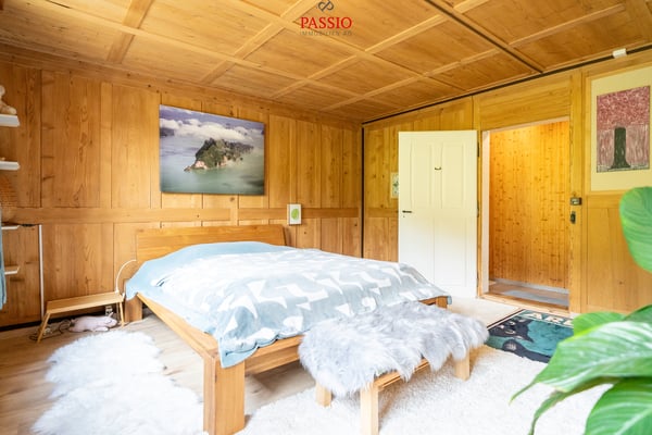 Rentables Mehrfamilienhaus mit 4 Pferdeboxen und Entwicklungspotenzial 11