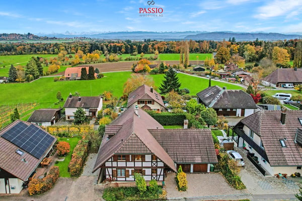 Grosses 8,5-Zimmer Haus mit Alpensicht und Gartenidylle