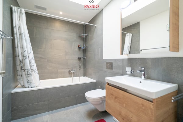 Moderne 1.5-Zimmer-Attikawohnung mit grosser Terrasse & Weitsicht 11