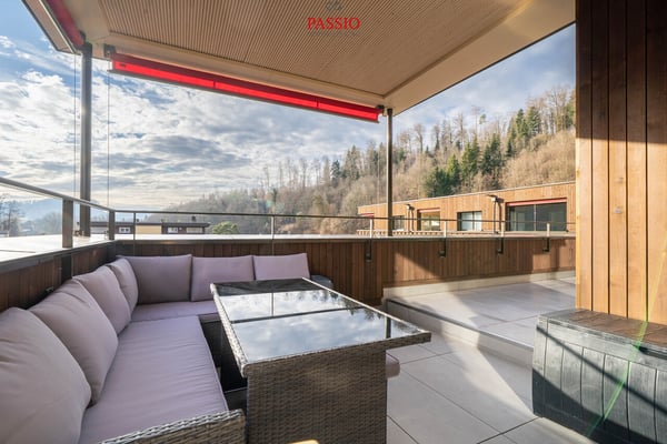 Moderne 1.5-Zimmer-Attikawohnung mit grosser Terrasse & Weitsicht 2