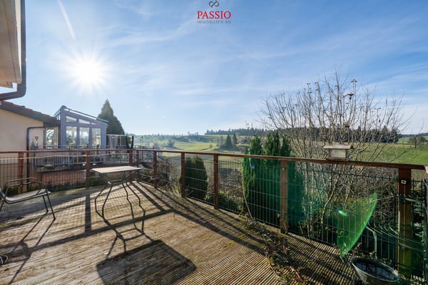 10.5-Zimmer-Einfamilienhaus - Ruhe, Natur & unverbaubare Weitsicht 3