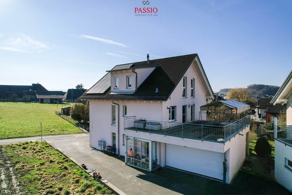 Grosszügiges 7.5-Zimmer-Einfamilienhaus mit Garten und viel Platz 3