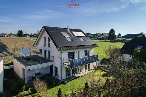 Grosszügiges 7.5-Zimmer-Einfamilienhaus mit Garten und viel Platz 1