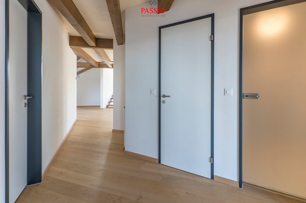 Exklusives Wohnen auf 3 Ebenen: Luxuriöse 7-Zimmer Wohnung an Top Lage 9