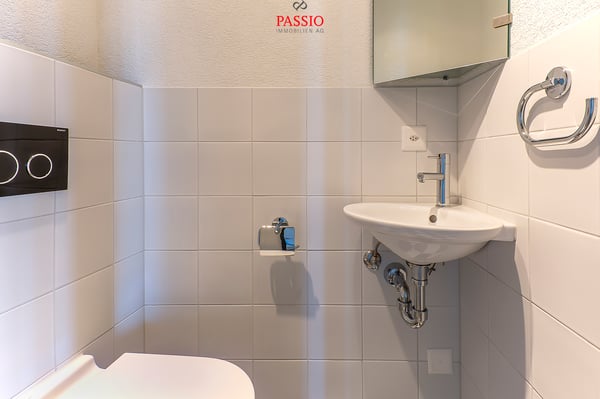 Exklusives Wohnen auf 3 Ebenen: Luxuriöse 7-Zimmer Wohnung an Top Lage 12