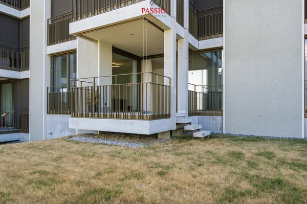 Neuwertige Erdgeschosswohnung mit Balkon und Zugang zur Grünfläche 3
