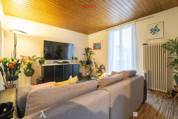 Vielseitiges Mehrfamilienhaus mit Potenzial in Biel/Bienne 3