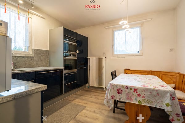 Vielseitiges Mehrfamilienhaus mit Potenzial in Biel/Bienne 6