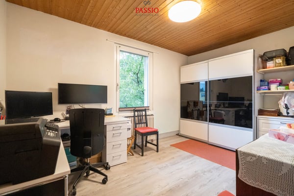 Vielseitiges Mehrfamilienhaus mit Potenzial in Biel/Bienne 10
