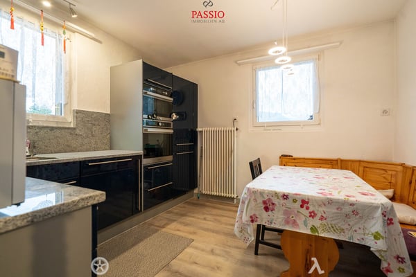 Vielseitiges Mehrfamilienhaus mit Potenzial in Biel/Bienne 6
