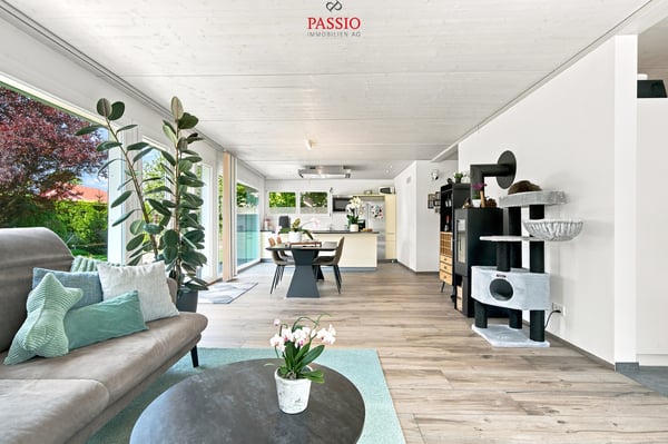 Modernes 5.5-Zimmer Einfamilienhaus mit Gartenparadies 4