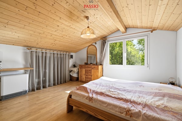 Charmantes 4-Zimmer Doppeleinfamilienhaus mit Garten und Potenzial 10