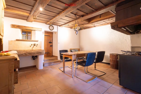 Grosses 8-Zimmer-Bauernhaus mit Gartenidylle und viel Potenzial 8