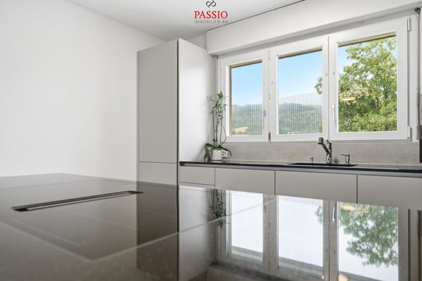 Neu sanierte 4.5-Zimmerwohnung mit Alpenblick und Gartenanteil 11