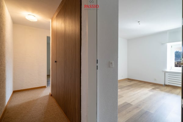 Charmante 4.5-Zimmer-Wohnung mit Cheminée und Alpenblick 9