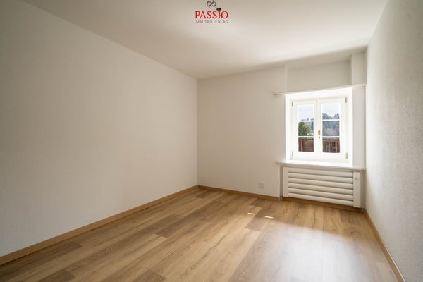 Charmante 4.5-Zimmer-Wohnung mit Cheminée und Alpenblick 10