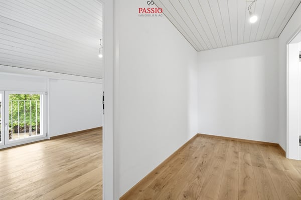 Exklusives 6.5-Zimmer-Doppeleinfamilienhaus mit grosszügigem Garten 10