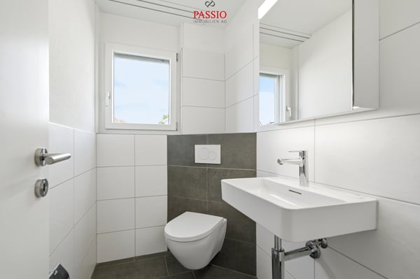 Exklusives 6.5-Zimmer-Doppeleinfamilienhaus mit grosszügigem Garten 5