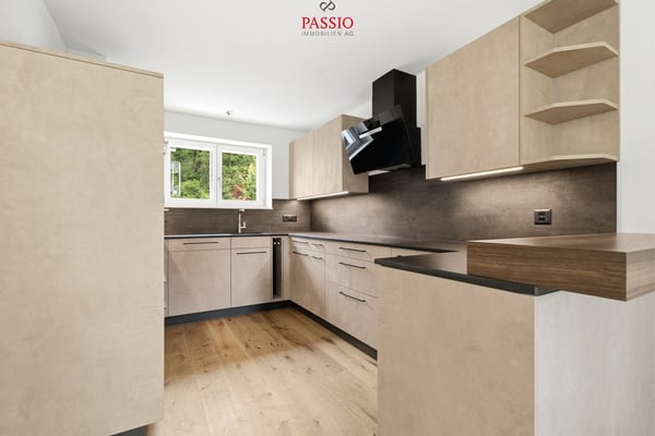 Komplett saniertes 4.5-Zimmer-Einfamilienhaus mit Naturgarten 8