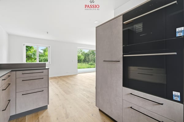 Komplett saniertes 4.5-Zimmer-Einfamilienhaus mit Naturgarten 10