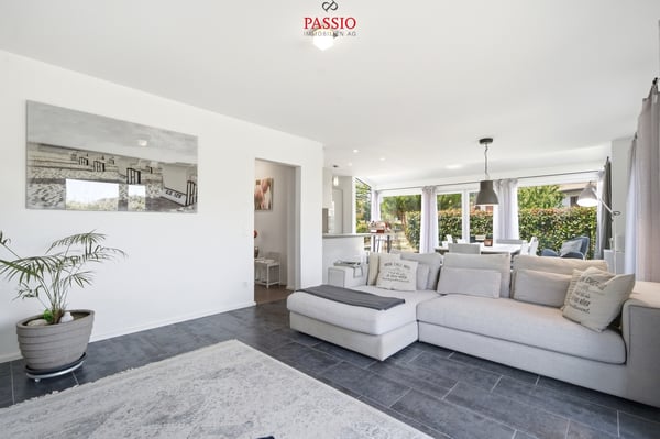 Maison familiale moderne de 5,5 pièces avec jardin de rêve 7