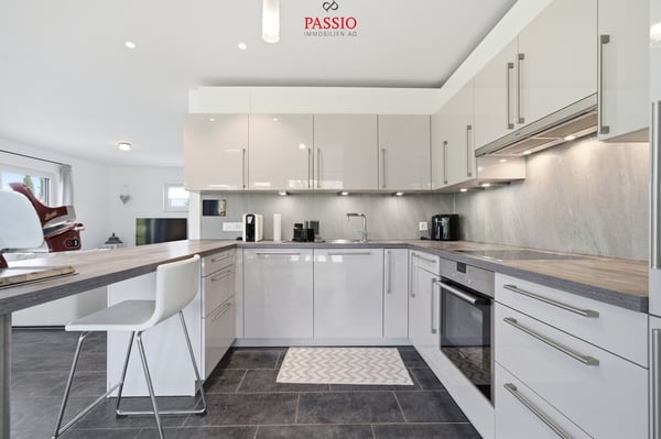 Maison familiale moderne de 5,5 pièces avec jardin de rêve 11