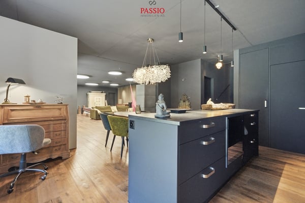 Neuwertige 3.5-Zimmer-Loftwohnung mit 74 m² Terrasse am Aare-Ufer 12