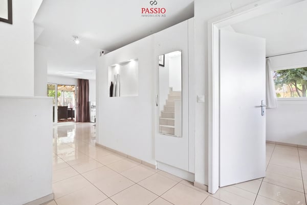 5.5-Zimmer-Familienhaus mit Wintergarten und Gartenidylle 10