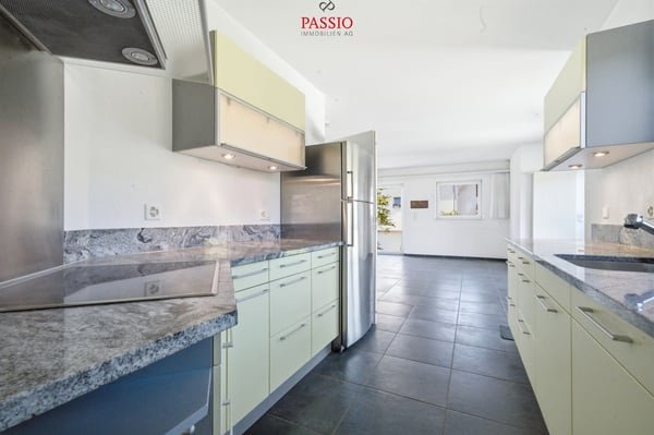 Modernes 6.5-Zimmer-Haus mit Minergie und Gartenparadies 6