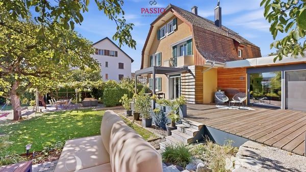 Stilvolles Ein- oder Zweifamilienhaus mit Gartenparadies und Potenzial 1